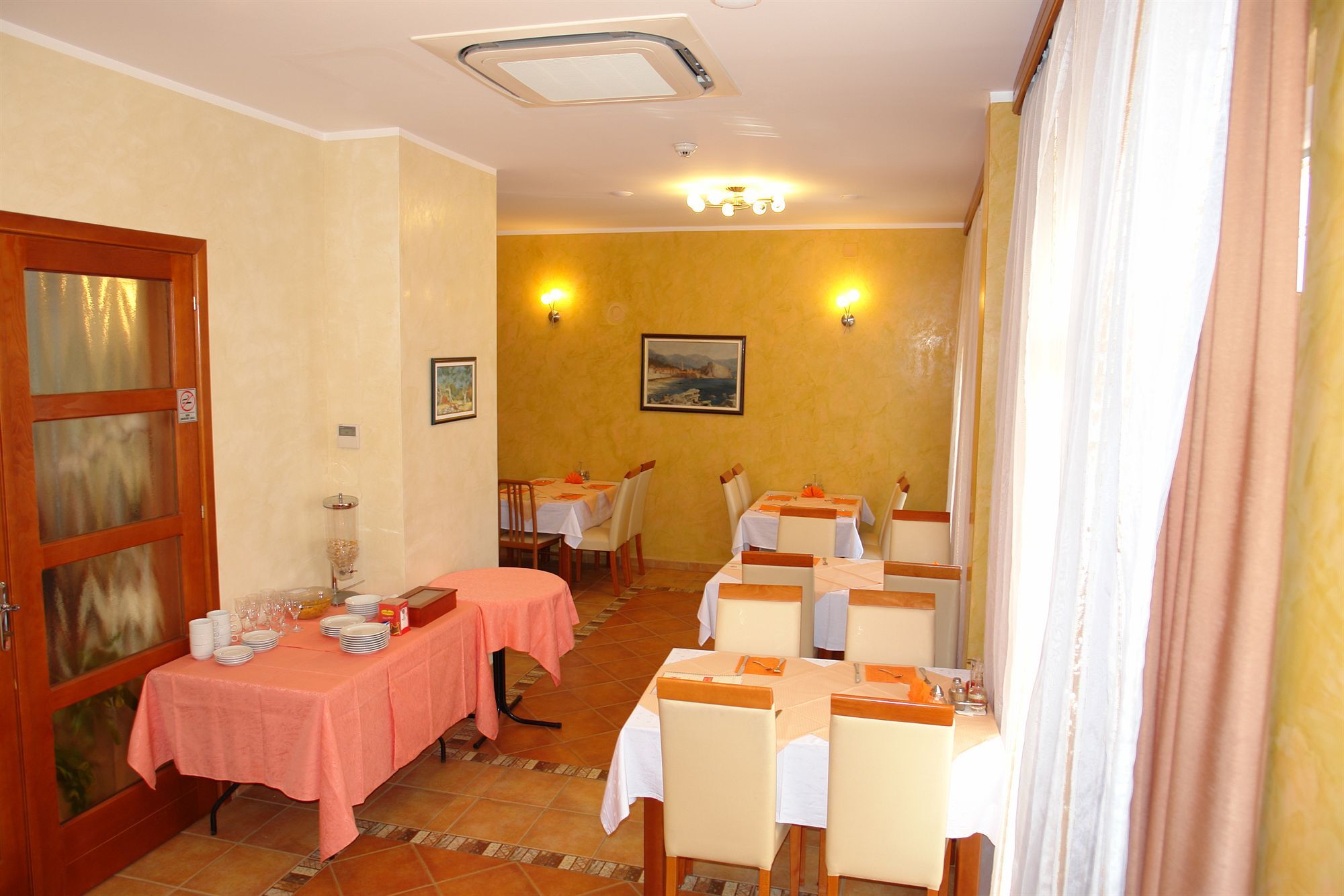 Fineso Budva