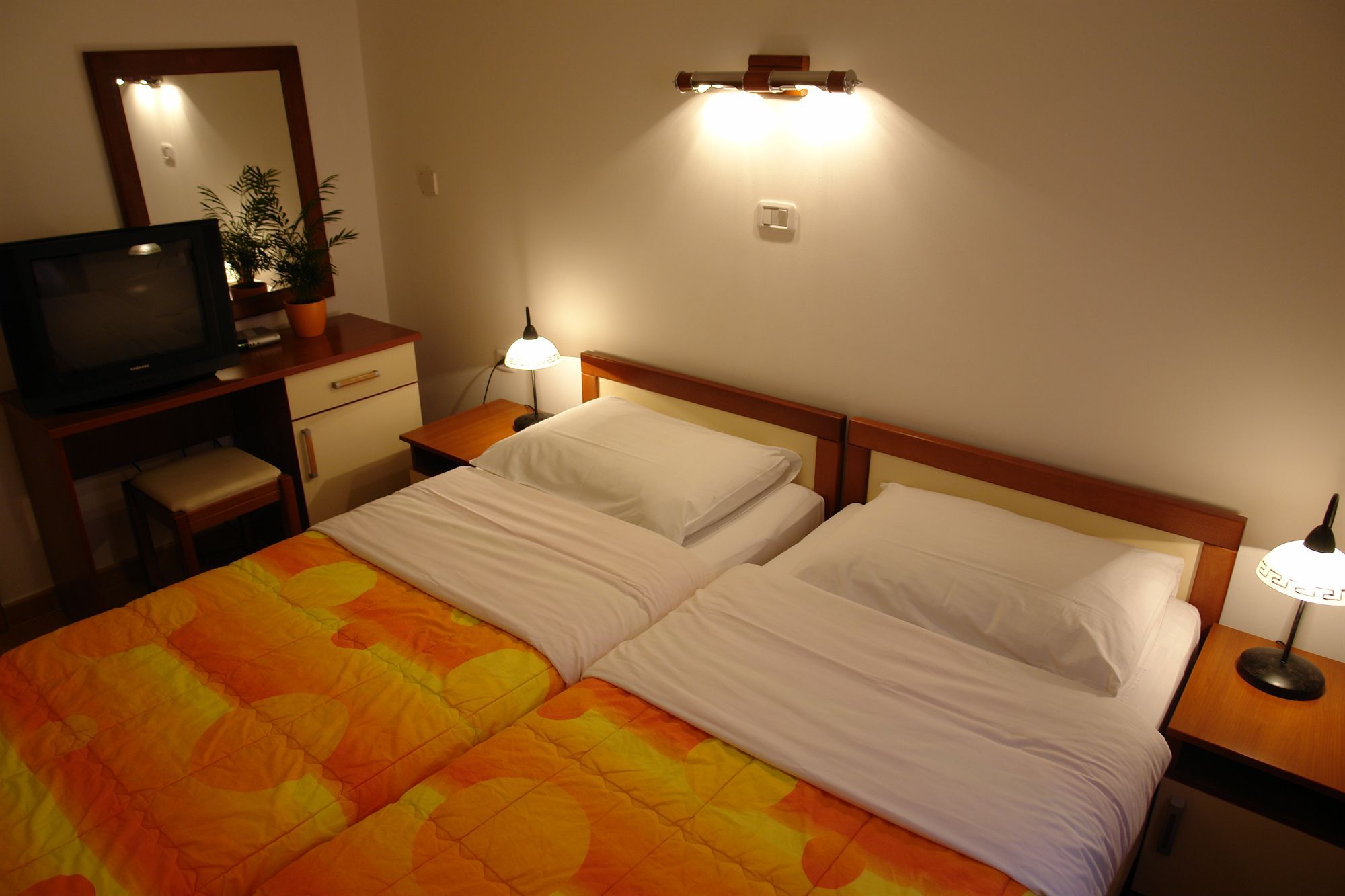Hotel Fineso 3*